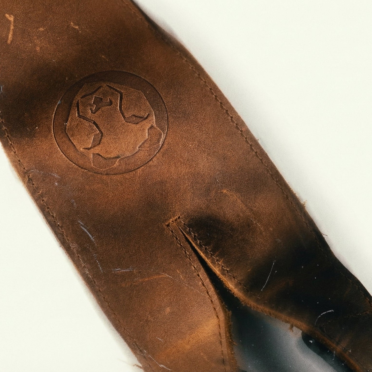 Mammal Olympic lifting straps in use during a pulling movement