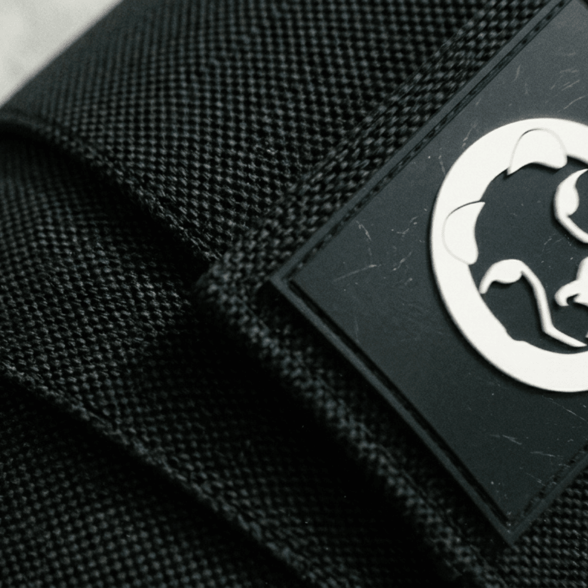 Weightlifting knee wraps for powerlifting squats and maximum joint compression – Mammal Strength